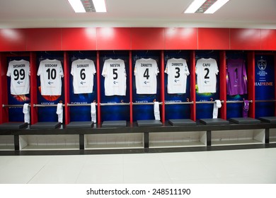 1,195 Players Dressing Room Stock Photos, Images & Photography ...