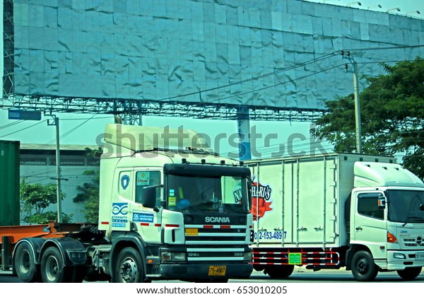 BANGKOK-THAILAND-FEBRUARY 19
: The transportation truck on the road in the city on February 19,
2016 Bangkok,
Thailand.