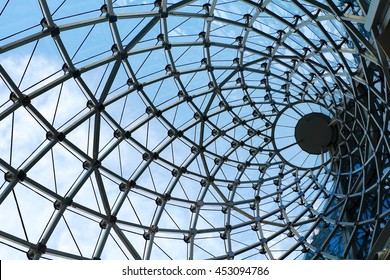 BANGKOK/THAILAND-JULY 15, 2016: The steel framework of the glass cone at Sathorn Square building in Bangkok. The unique design of glass cone marks its landmark in Bangkok CBD. - Shutterstock ID 453094786