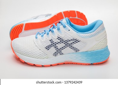 all asics shoes