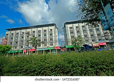 BANGKOK-THAILAND-MARCH 19 : View Of Building, Advertise Billboard & Traffic Jam On The Highway In The City Of Thailand, March 19, 2018 Bangkok, Thailand