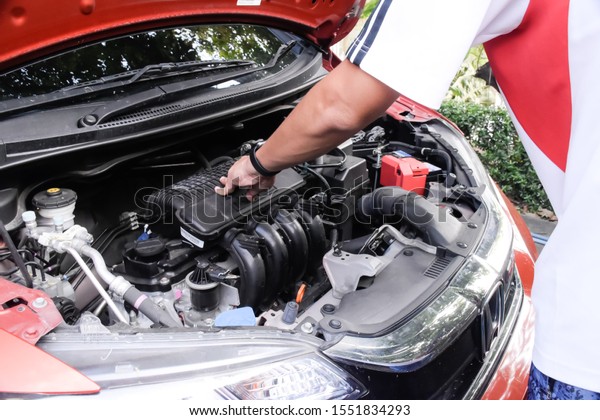 Bangkok,Thailand-November 6,2019;Periodic vehicle\
inspections for extended service life and\
safety.