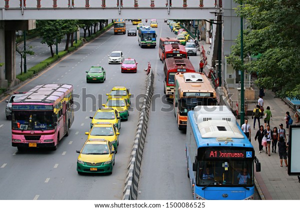Bangkok,Thailand-September 06,2019:Traffic on\
the streets and buses waiting to get a lot of people to work at Mo\
Chit in Bangkok,\
Thailand.
