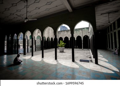 55 Courtyard Of Baitul Mukarram National Mosque Dhaka Images, Stock ...