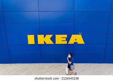 Bangna, Bangkok  Thailand - Feb 20 2022: IKEA, Swedish Furniture Company In Bangkok, Thailand. People Are Less Worried About Covid People Come Out To Buy Furniture.