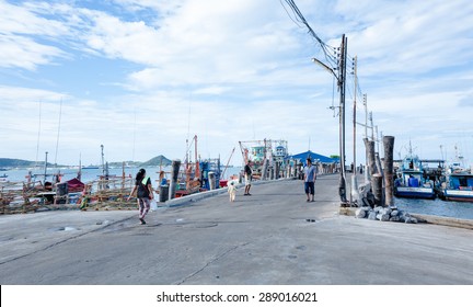 3,509 Cambodian fisherman Images, Stock Photos & Vectors | Shutterstock