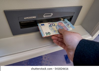 1 Guichet automatique bancaire Images, Stock Photos & Vectors ...