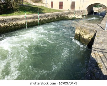 Saint-Benoît Banks Of Clain River Specialized In Canoeing