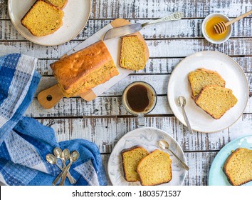 Bannana Bread Breakfast Whit Coffee