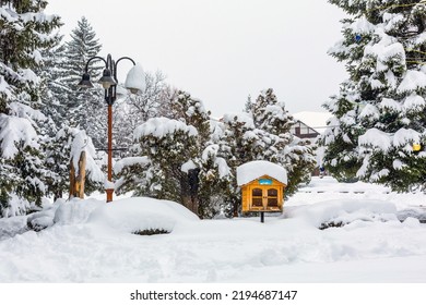 Bansko, Bulgaria - February 2, 2022: Old Town Centre At Nikola Vaptsarov Square, Winter View