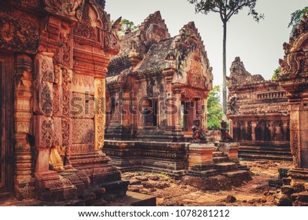  Banteay Srey - unique temple of pink sandstone. Angkor, Siem Reap, Cambodia.