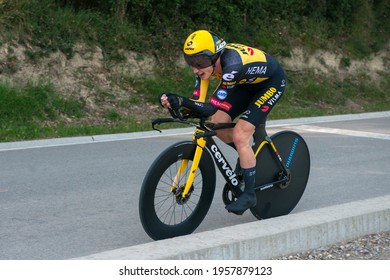 Team Jumbo Visma Images Stock Photos Vectors Shutterstock