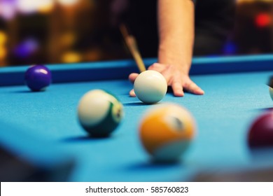 Bar Billiard - Hand Aiming The Cue Ball