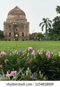 Bara Gumbad Big Dome Mosque Lodhi Stock Photo 1154818009 | Shutterstock