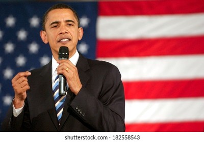 Barack Obama on stage for Barack Obama Presidential Campaign Rally, Keene High School gym, Keene, NH, January 06, 2008