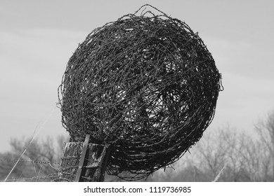 Barb Wire Ball Post Marker