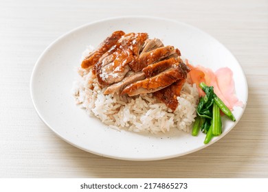 Barbecue roasted duck on rice