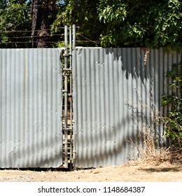 Barbed  Wire And Aluminum Fencing