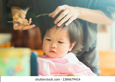 Imagenes Fotos De Stock Y Vectores Sobre Kid Hair Cut Shutterstock