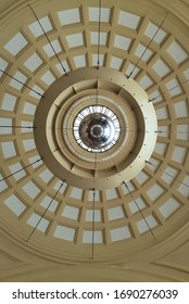 BARCELONA, CATALONIA, SPAIN - AUGUST 28, 2018: Estació De França. Detail Of The Modernist Style Ceiling Dome At The Train Station. Architectural Work Of Modernism. Illustrative Of The Architecture.