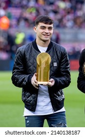 BARCELONA - DEC 4: Pedri And Alexia Putellas With Their Kopa Trophy And Ballon D'Or Feminin Awards Prior To The La Liga Match Between FC Barcelona And Real Betis Balompie At The Camp Nou Stadium.