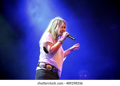 BARCELONA - FEB 28: Amaia Montero (artist) Concert At Barts Stage On February 28, 2015 In Barcelona, Spain.