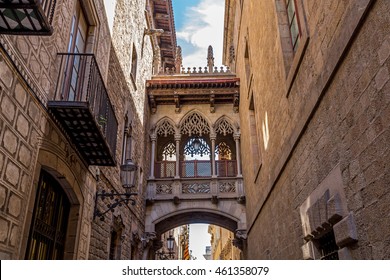 Barcelona Gothic Quarter, Carrer Del Bisbe