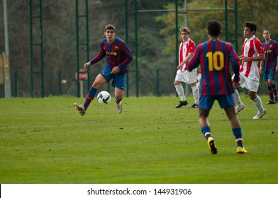 BARCELONA - JAN 31: Oriol Romeu Vidal, F.C Barcelona Youth Team Player, Plays Against Girona At The Ciutat Esportiva Joan Gamper On January 31, 2010 In Barcelona, Spain.