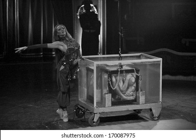 BARCELONA - JANUARY 1: Unidentified Contortionist Man Performs During The New Spectacle Of Raluy Circus, On January 1, 2014 In Barcelona, Spain.