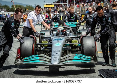 Barcelona, Spain. 19-22 May 2022. F1 World Championship. Grand Prix Of Spain. #63, George RUSSELL, GBR, Mercedes AMG F1 Team, Mercedes-AMG F1 W13 E Performance, On The Starting Grid.