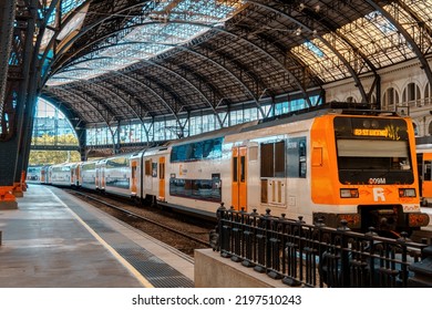 Barcelona, Spain - August 18, 2022. Barcelona-Estación De Francia, Estació De França Is A Railway Station Located In The Spanish City Of Barcelona, Spain.