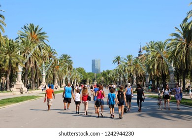 BARCELONA, SPAIN - JULY 11, 2018: People Walkng In Passeig De Lluís Companys  View From Arc De Triomf, Barcelona, Spain