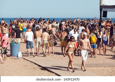 BARCELONA, SPAIN - JUNE 16: Open Air Party On Beach In June 16, 2013 In Barcelona, Spain.  Catalan Coast Has Beaches With Entertainment To Suit All Tastes