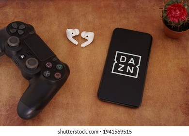 Dazn Logo Images Stock Photos Vectors Shutterstock