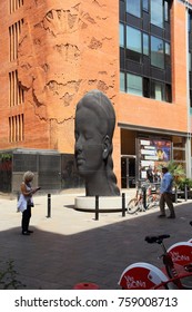 BARCELONA, SPAIN - MAY 17, 2017: This Is A Modern Street Sculpture 