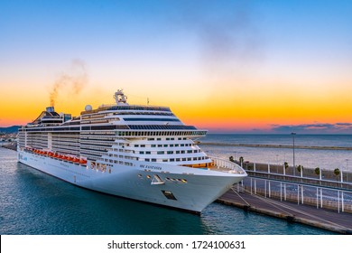 Barcelona Cruise Terminal High Res Stock Images Shutterstock