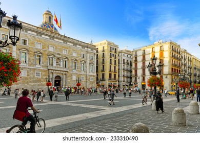 BARCELONA, SPAIN - SEPT  01, 2014: Placa de Sant Jaume.The central area of Barcelona, the building of the Government of Catalonia  September 01, 2014 in Barcelona, Spain.