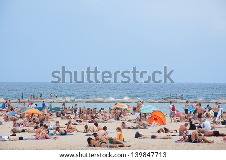 Barcelonajuly 25 Barcelonas Beach On July 25 Stock Photo