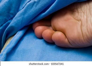 616 Feet sticking out of bed Images, Stock Photos & Vectors | Shutterstock