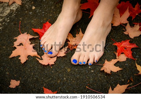 Barefoot girl in Autumn boho style