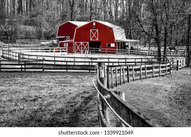 Imagenes Fotos De Stock Y Vectores Sobre Winter Horse Barn