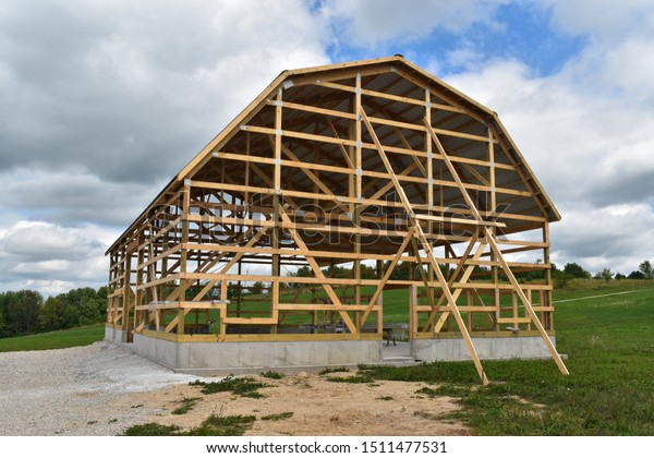 Barn Gambrel Roof Under Construction Stock Photo Edit Now 1511477531