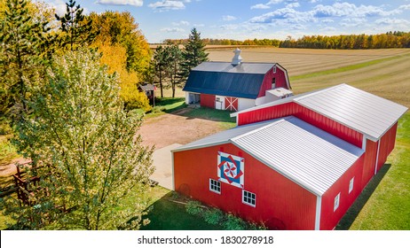 Barn Quilt On Side Of Barn In Fall