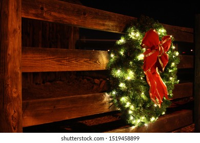 Barnyard Decor, Christmas Wreath On Fence