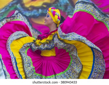 BARRANQUILLA , COLOMBIA - FEB 07 : Participant in the Barranquilla Carnival in Barranquilla , Colombia on February 07 2016. Barranquilla Carnival is one of the biggest carnival in the world 