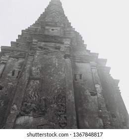 Bas relief Chaiwatthanaram Temple, Ayutthaya , Thailand Taken from a Rolleiflex film camera (120 Film scan photo )