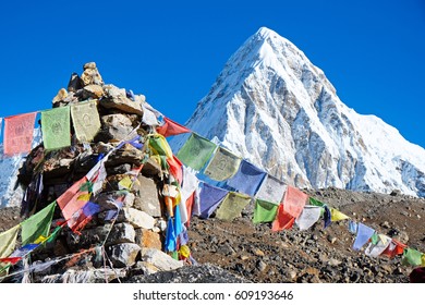 Base Camp Mountain Peak Everest Highest Stock Photo 609193646 ...