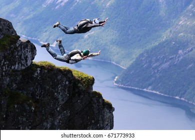 Base Jumping Kjerag, Norway