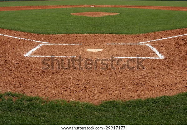 Baseball\
Field