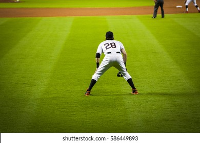 Baseball player, waiting for the pitch